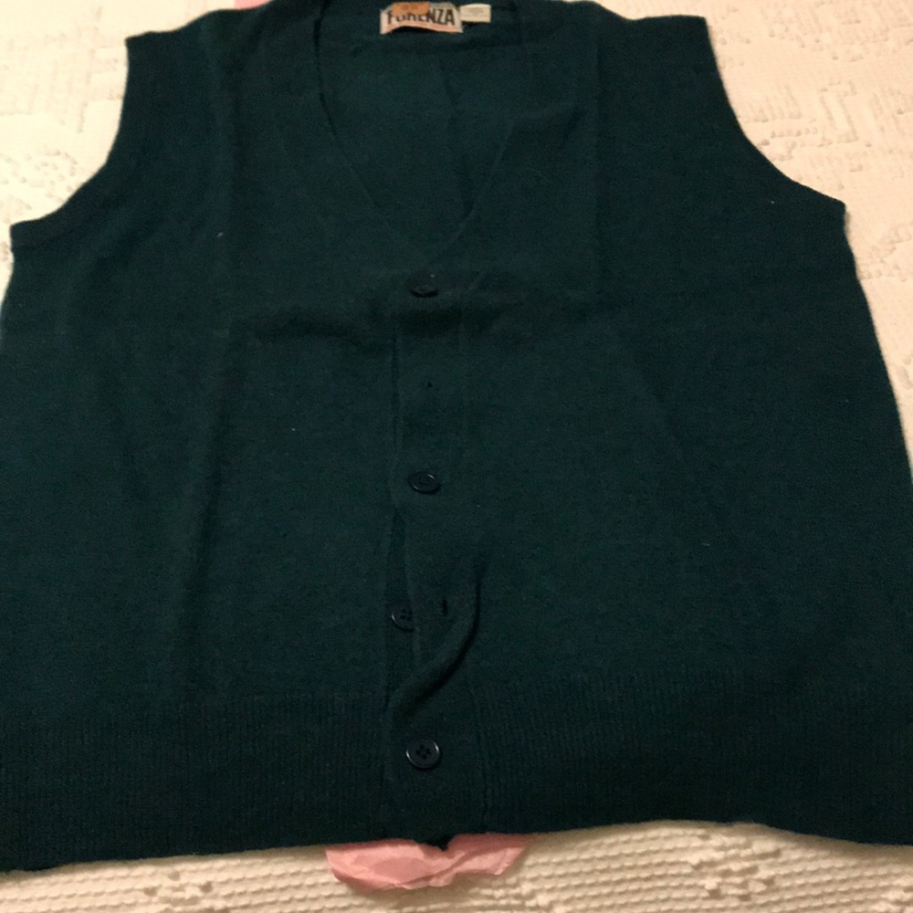 Forest green sweater vest, size M.